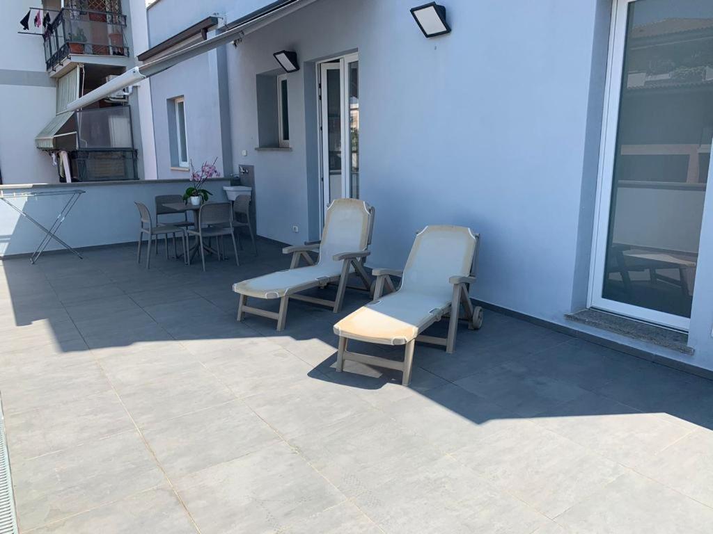 Nautilus B&B Suite Design Фолоника Екстериор снимка