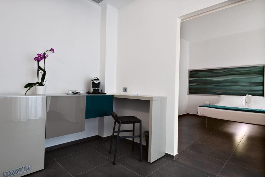 Nautilus B&B Suite Design Фолоника Екстериор снимка