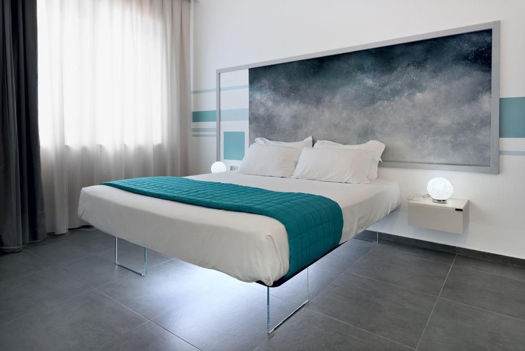Nautilus B&B Suite Design Фолоника Екстериор снимка